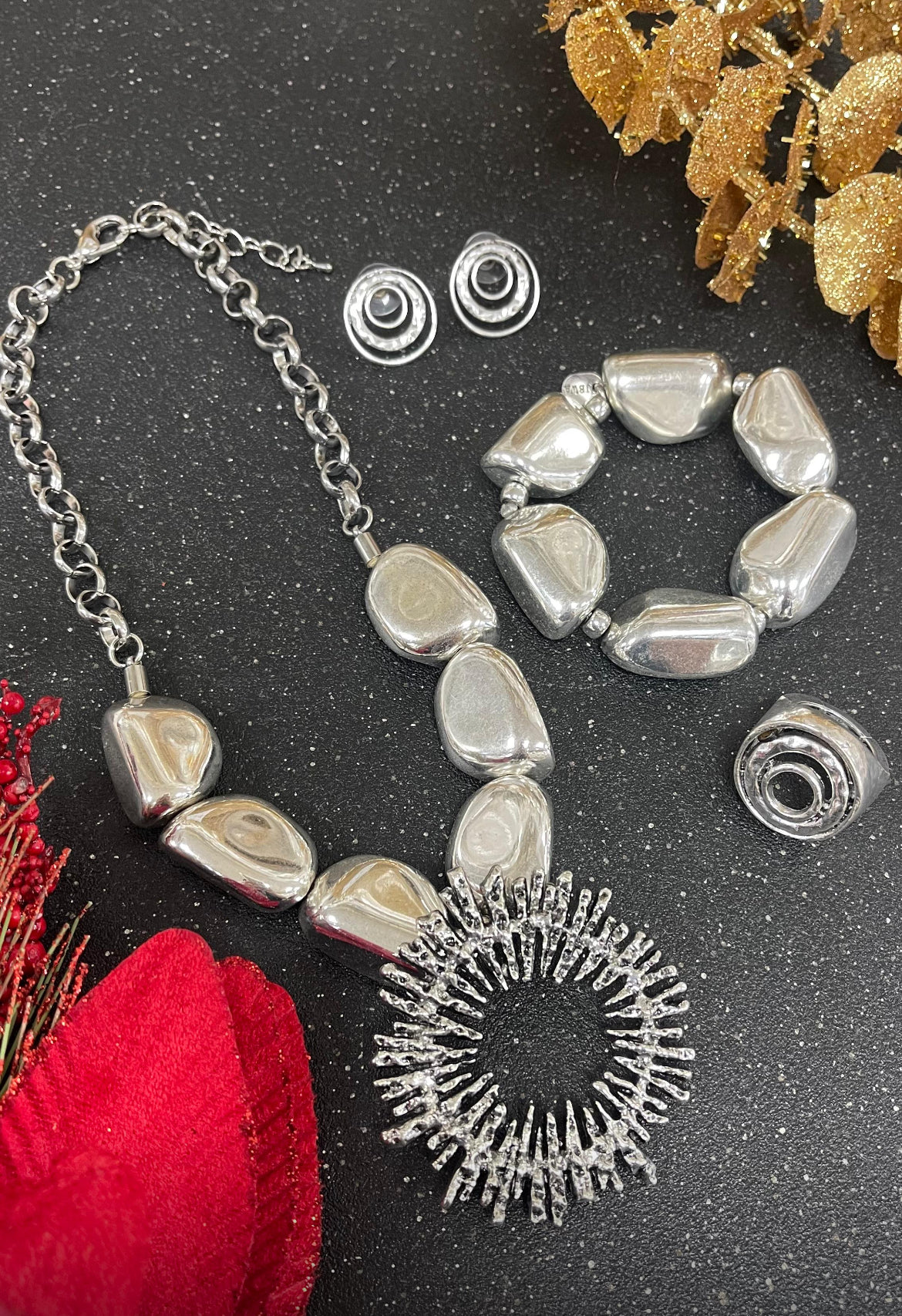 Circle Necklace and Bracelet Set