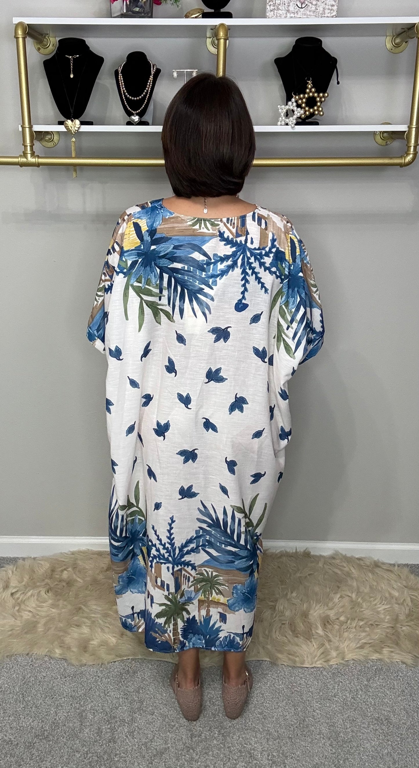 Italian Stamped V Neck Midi(plus)