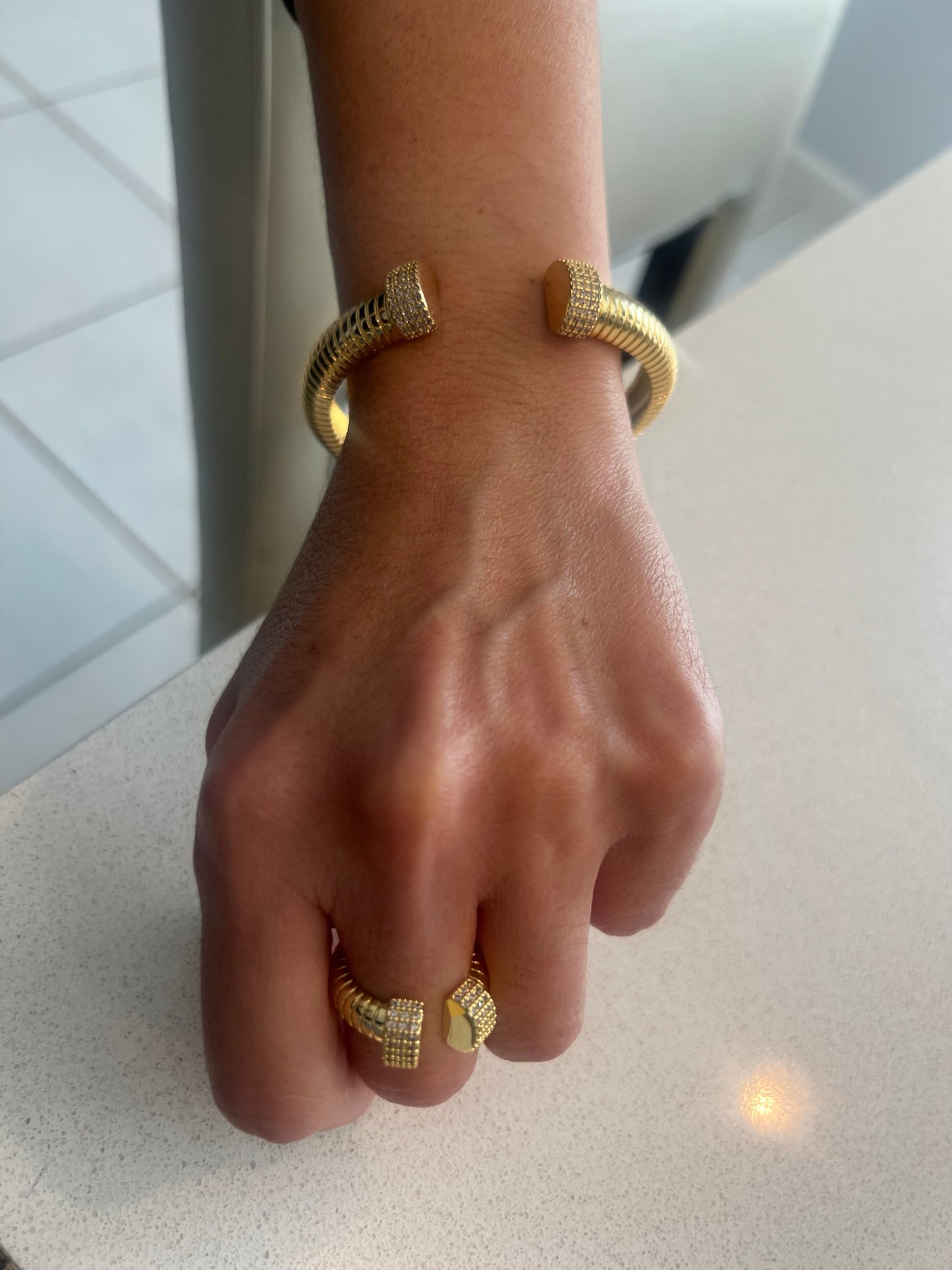 Spring Gold Cuff With Quartz