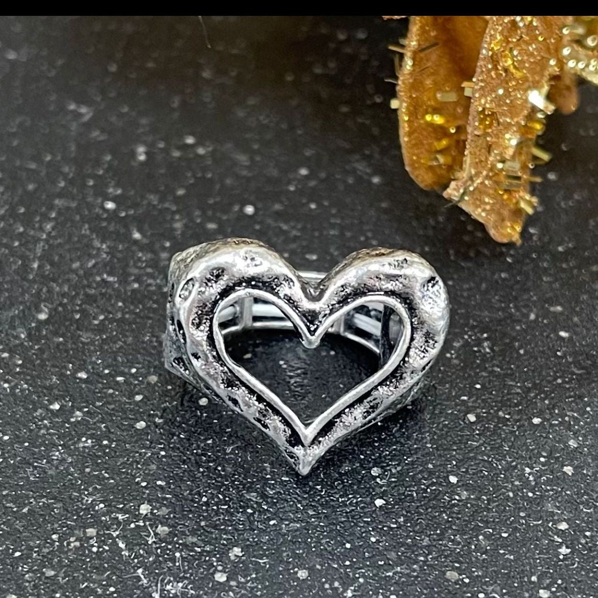 Stretchy Heart Ring