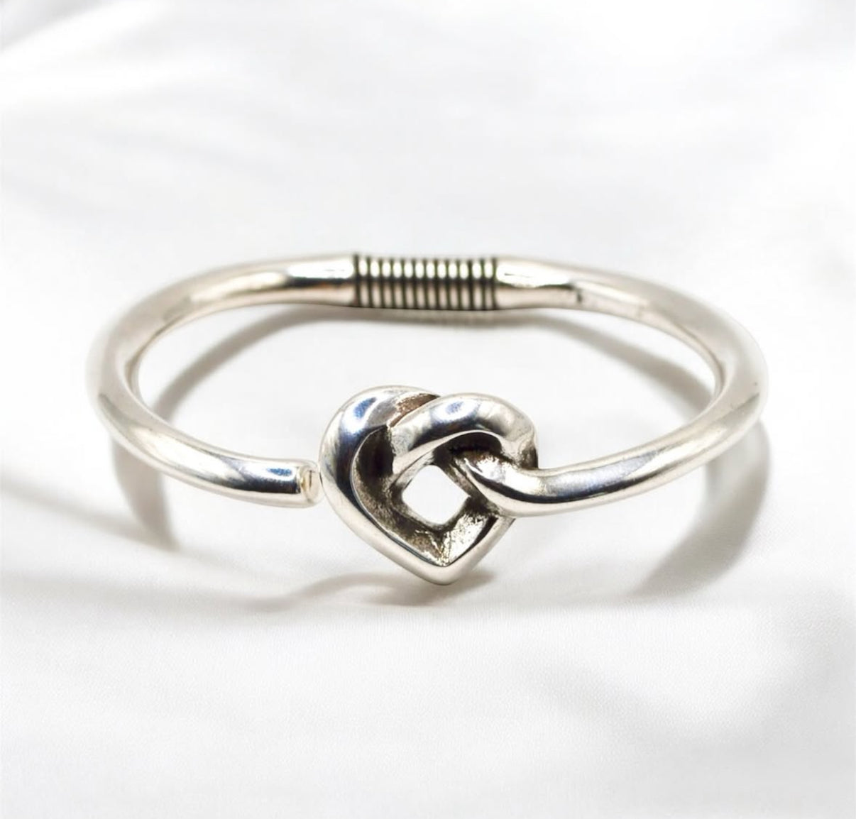 Twisted Heart 4 Pieces Set