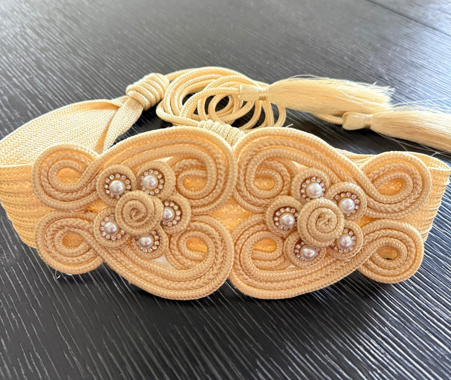 Knot with Pearls Belt