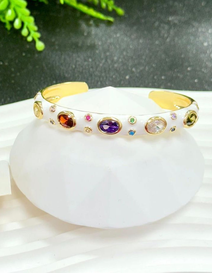 Multi color cuff