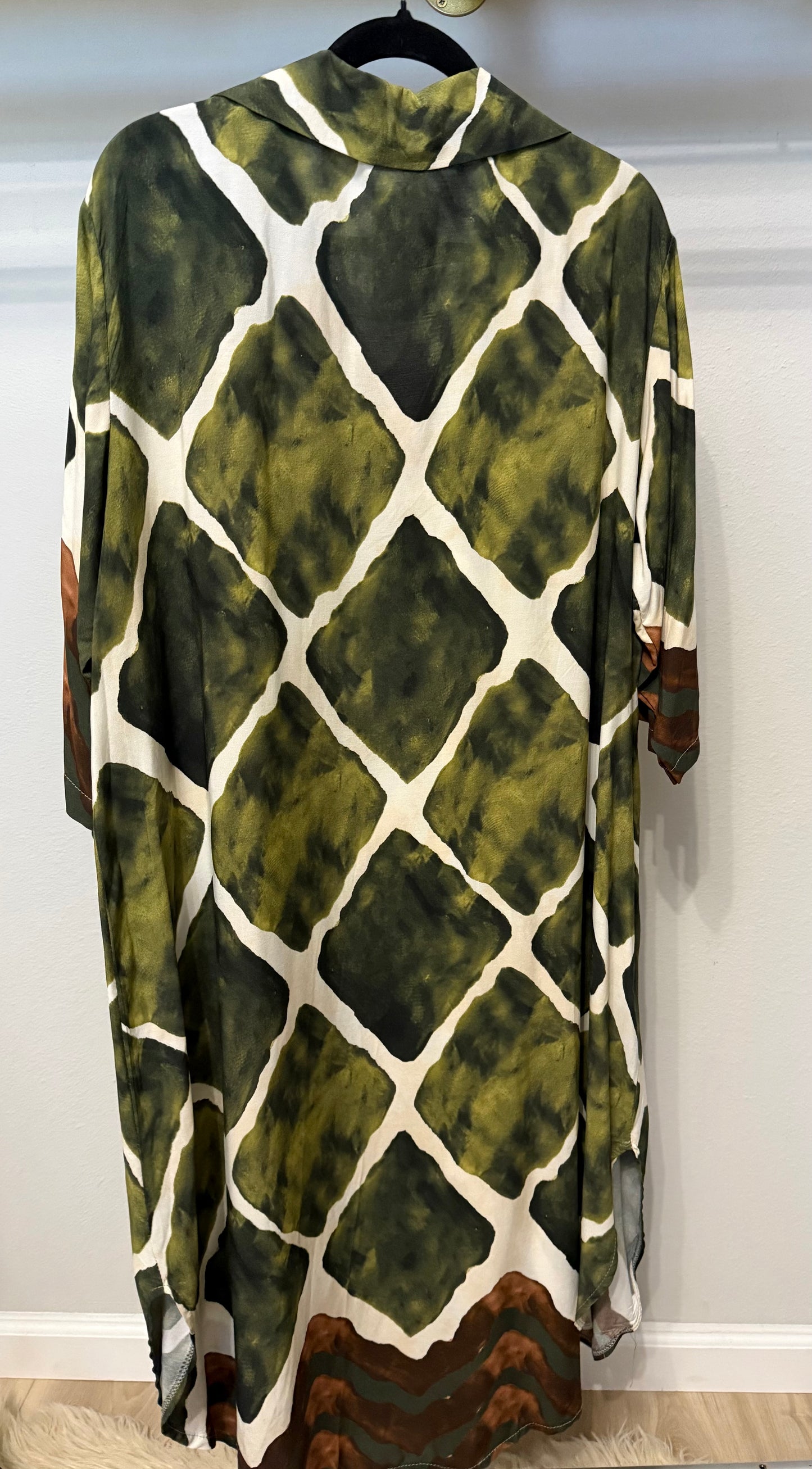 Italian Two Tone Midi