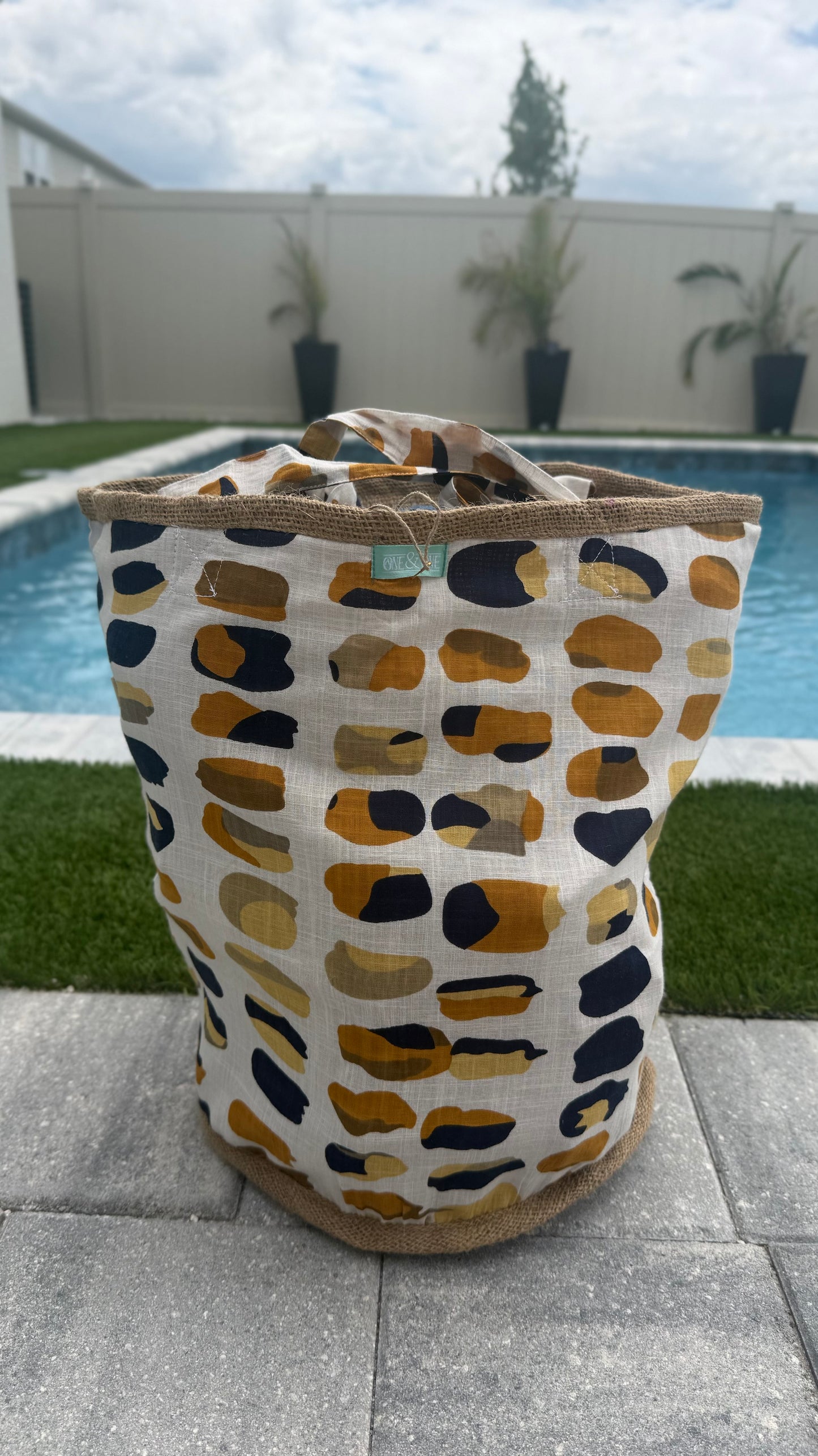 Spanish Resort Tote
