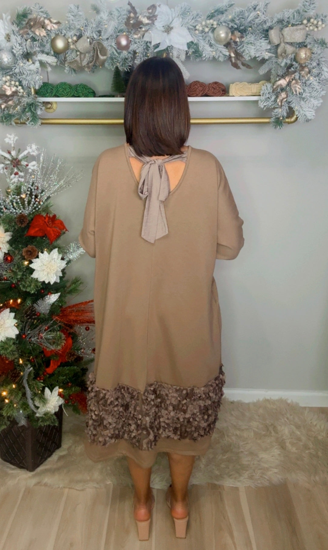 Italian Hem Detail Back Bow Midi