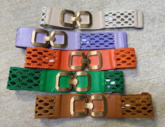 Stretchy leather belt