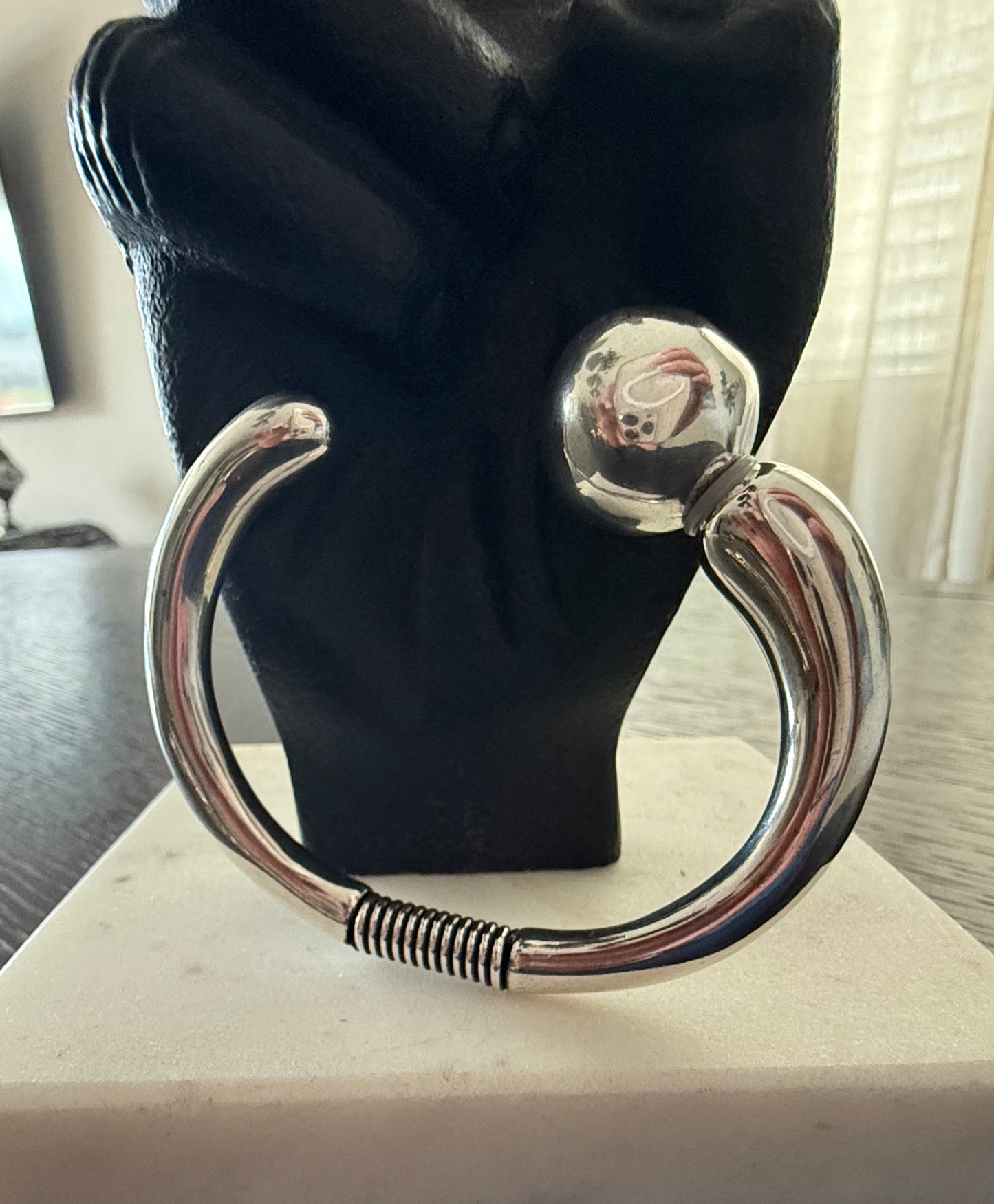 Single Ball Bracelet