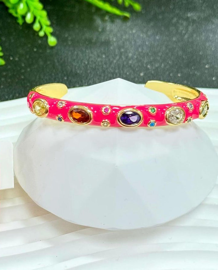 Multi color cuff