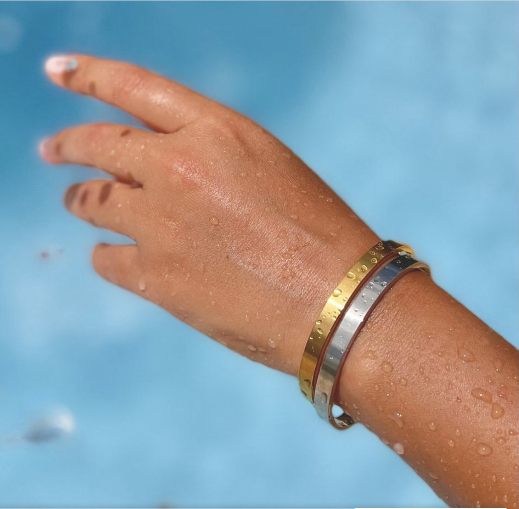 Minimal Matte Bangle